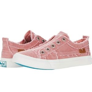 Blowfish Malibu Women's Play Sneaker_SZ 9